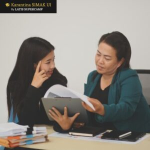 gambar siswa belajar dengan tutor simak ui yang menyediakan karantina ui, supercamp ui, bimbel alumni ui, bimbel ui, bimbel simak ui, les simak ui, bimbel masuk ui, bimbel simak ui s2