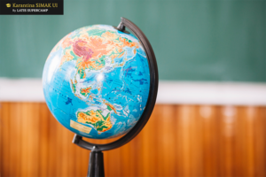 cover artikel tentang geografi dari simakui.id, melayani karantina ui, supercamp ui, bimbel alumni ui, bimbel ui, bimbel simak ui, les simak ui, bimbel masuk ui, bimbel simak ui s2
