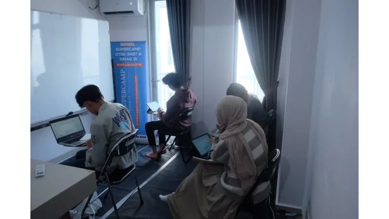 kegiatan to supercamp simak ui 2025