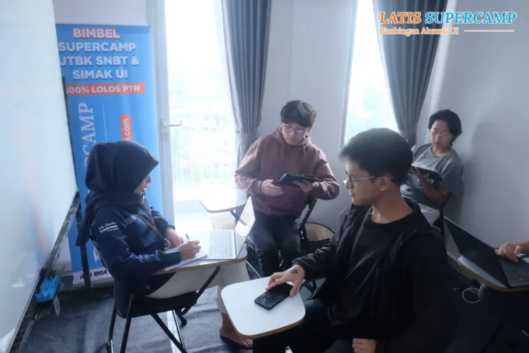 Kegiatan coaching supercamp simak ui 2025